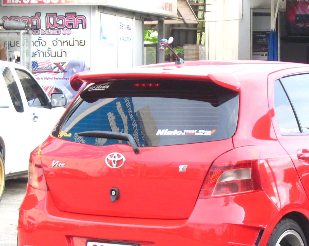 ชุดแต่ง Yaris 2006 -2013 สปอยเลอร์หลังทรง Access